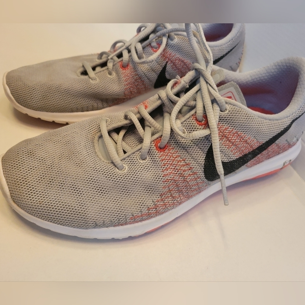 Nike Boys Flex Fury Running Shoes Gray Lace Up Mesh Sneakers Size 5Y - Picture 7 of 8